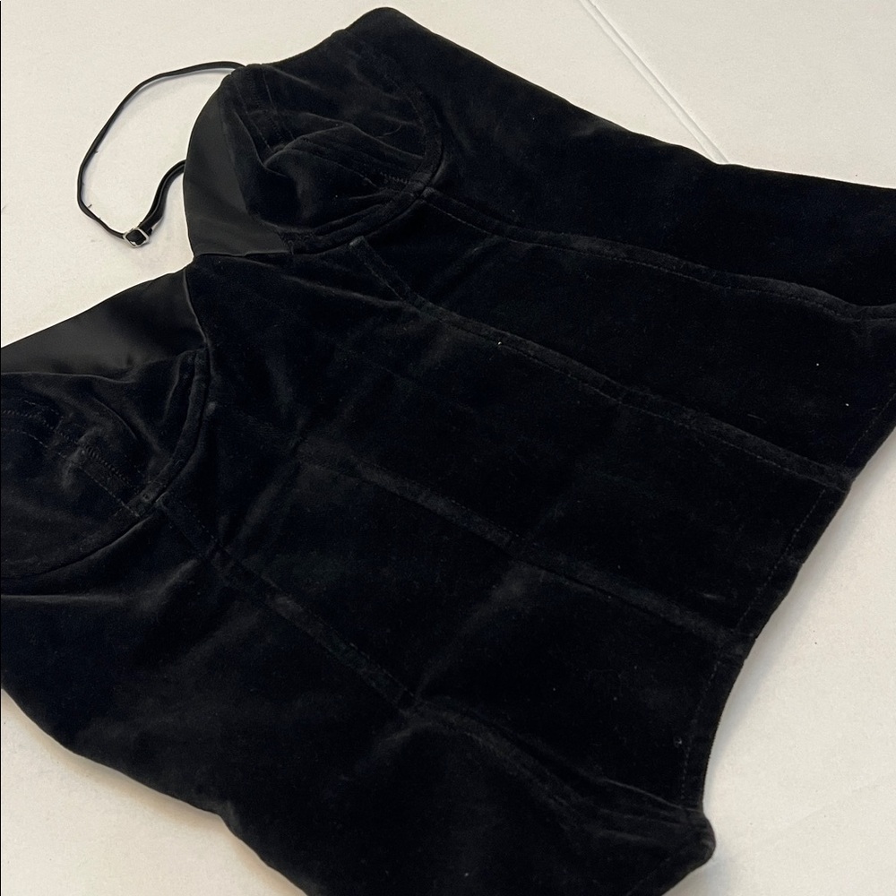 BCBGMAXAZRIA BLACK VELVET CORSET TOP WITH LACE-UP BACK SIZE 12 - Picture 4 of 16